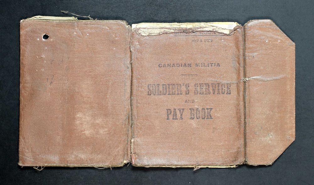 Atkinson, Hubert Fenton Booth: Soldatenboekje -Soldiers Paybook (Bron: Canada, WWII Service Files of War Dead, 1939-1947)