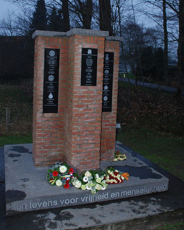Belton LaForrest Cunningham: Monument Kerkhofweg Warnsveld (foto: Harm Kuijper)