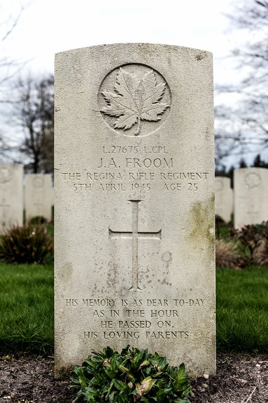 James Alland Froom - Grafsteen – Headstone - Canadian War Cemetery Groesbeek (foto: Peter ten Dijke – Lestweforget1945.org)