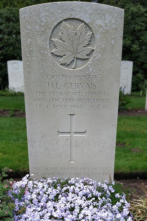 Grafsteen – Headstone - Canadian War Cemetery Holten  (foto: Harm Kuijper)