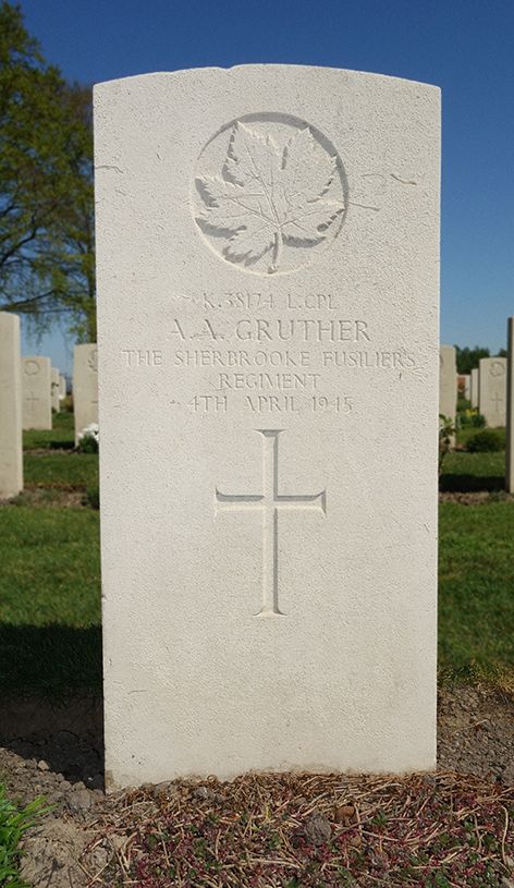 Gruther, Arthur Allan: Grafsteen – Headstone - Canadian War Cemetery Holten  (foto: Harm Kuijper)