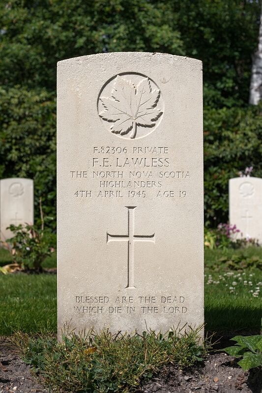 Lawless, Francis Earl: Grafsteen – Headstone - Canadian War Cemetery Holten  (foto: Harm Kuijper)
