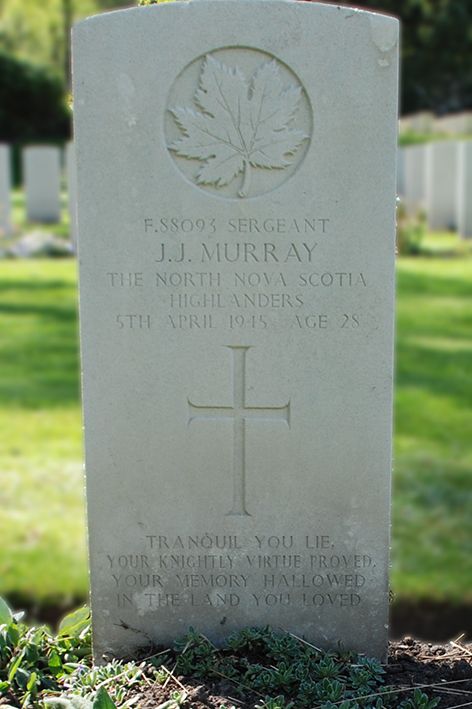 Murray, John James: Grafsteen – Headstone - Canadian War Cemetery Holten  (foto: Harm Kuijper)